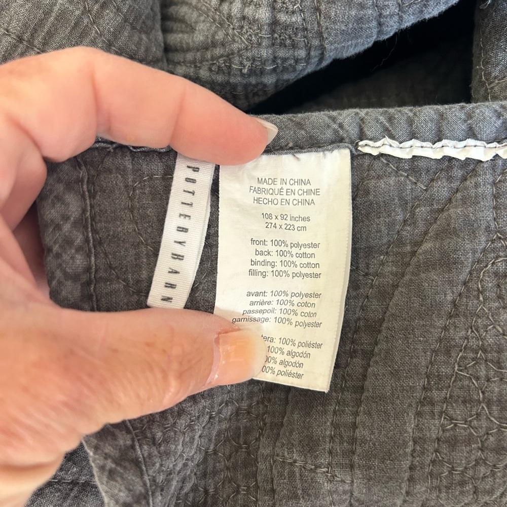 Pottery Barn velvet medallion king quilt gray - Picture 9 of 10